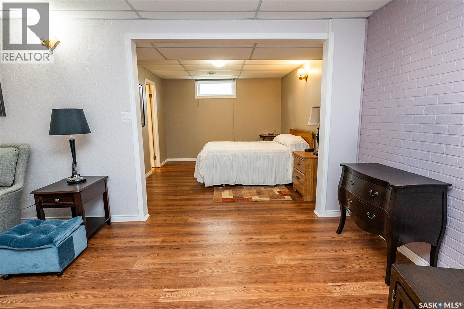 217 8th STREET E - 25