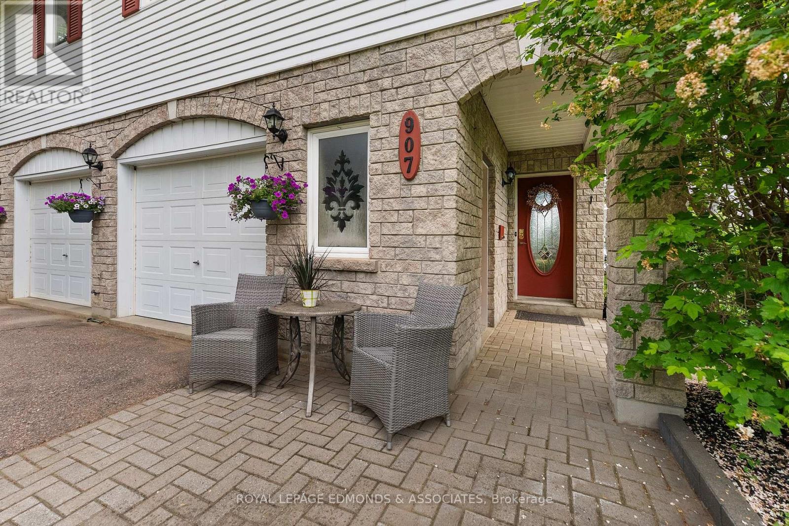 907 CEDAR LANE - 43