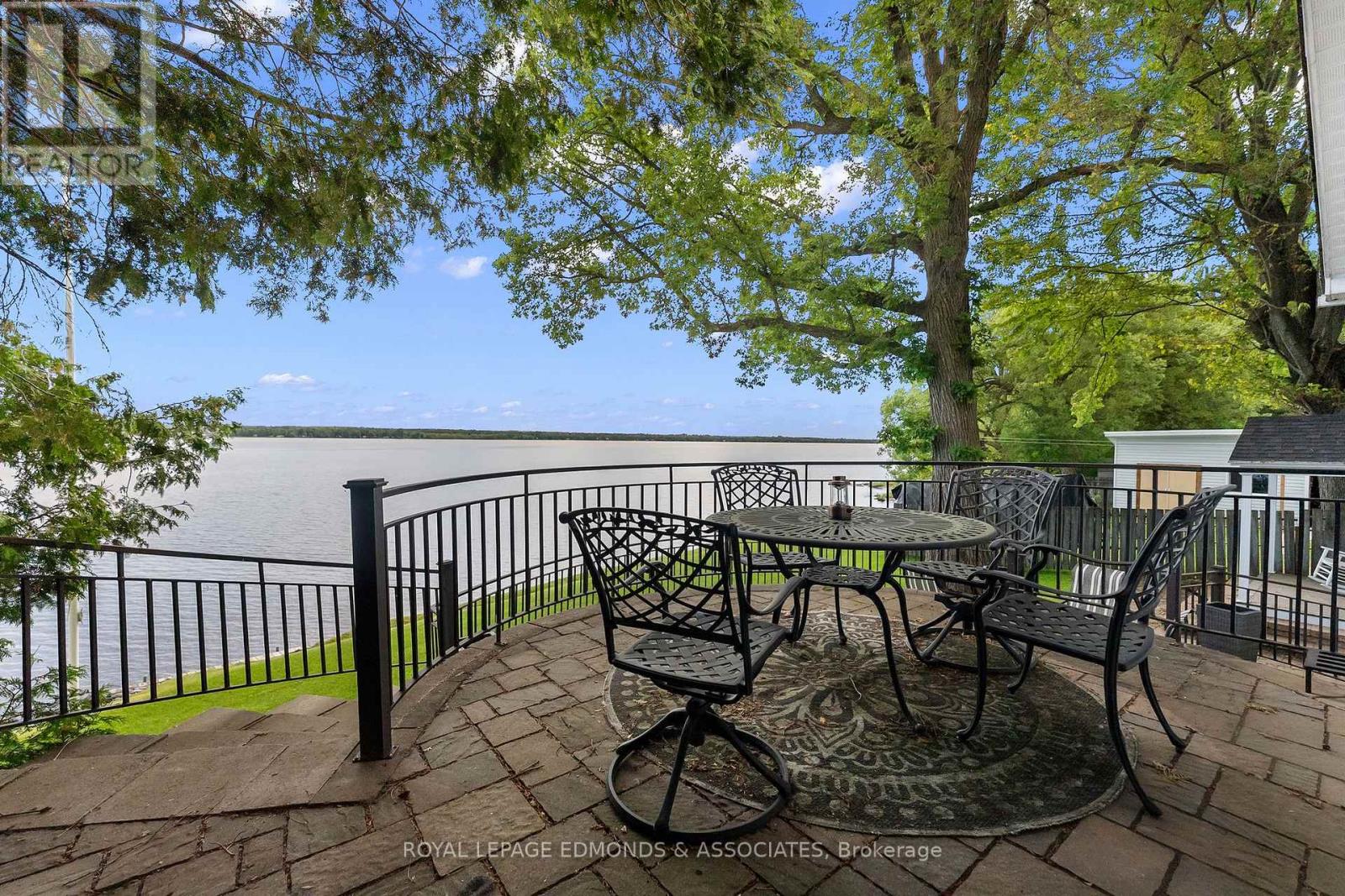 907 CEDAR LANE - 35