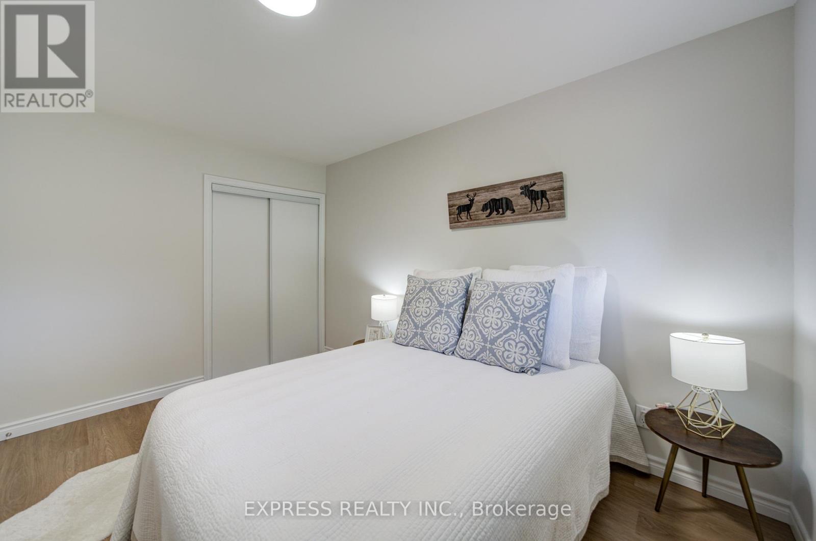 1162 SOMERVILLE STREET N - 17