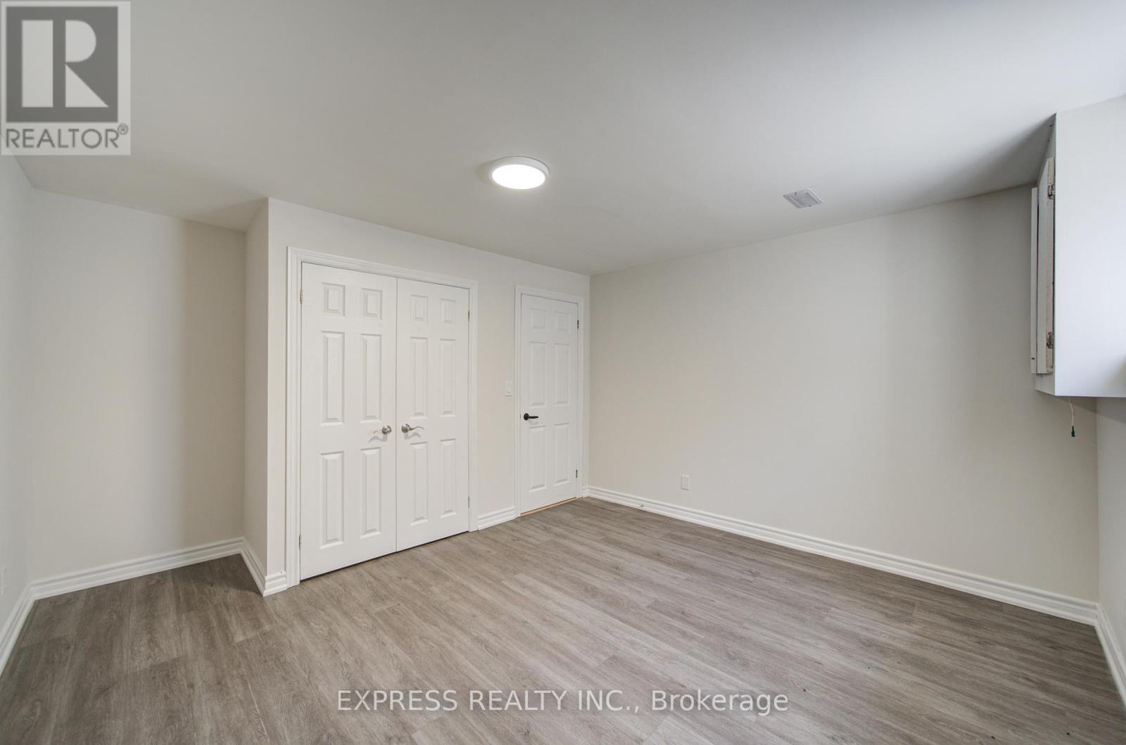 1162 SOMERVILLE STREET N - 38