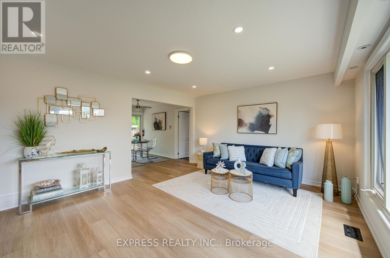 1162 SOMERVILLE STREET N - 4