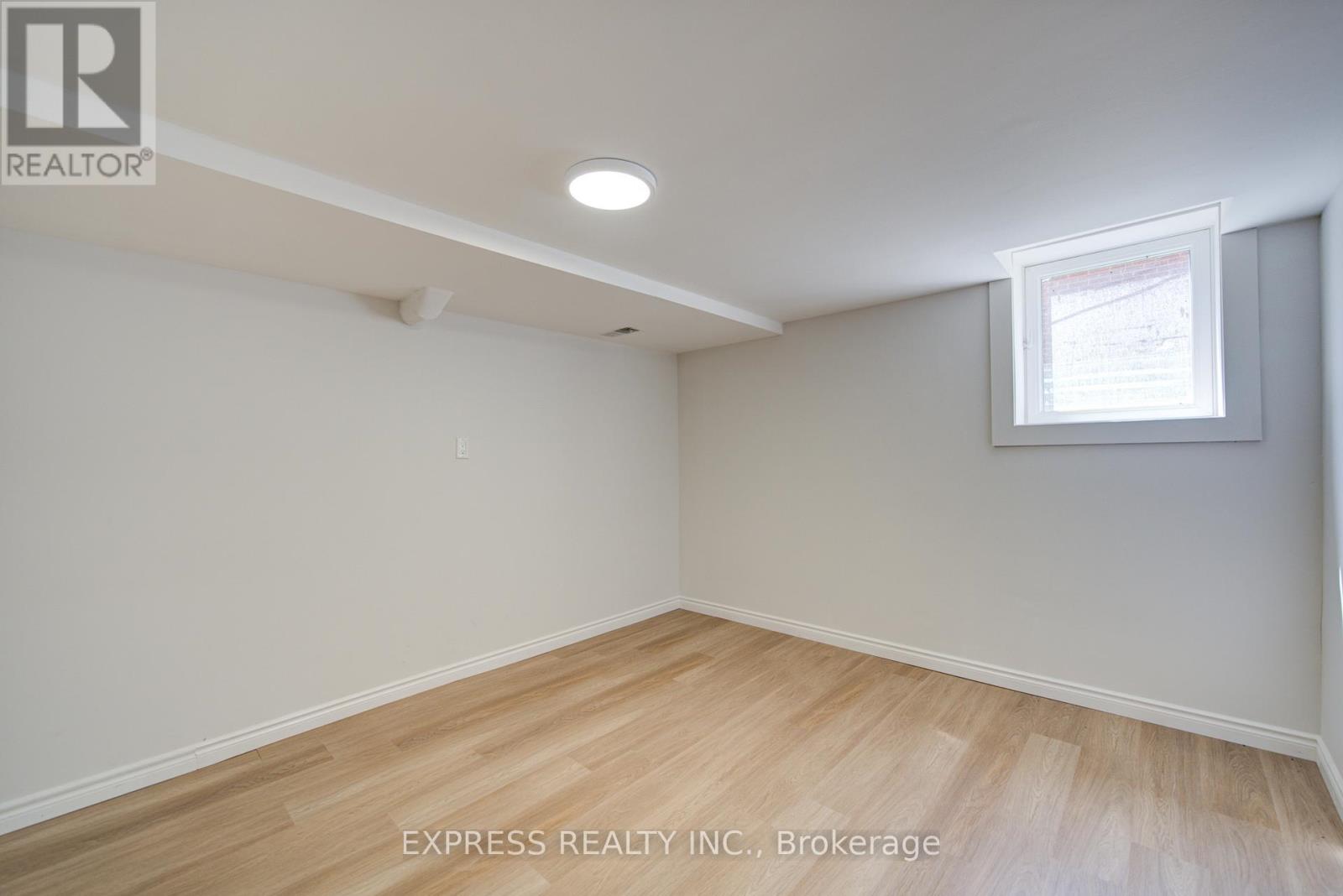 1162 SOMERVILLE STREET N - 45