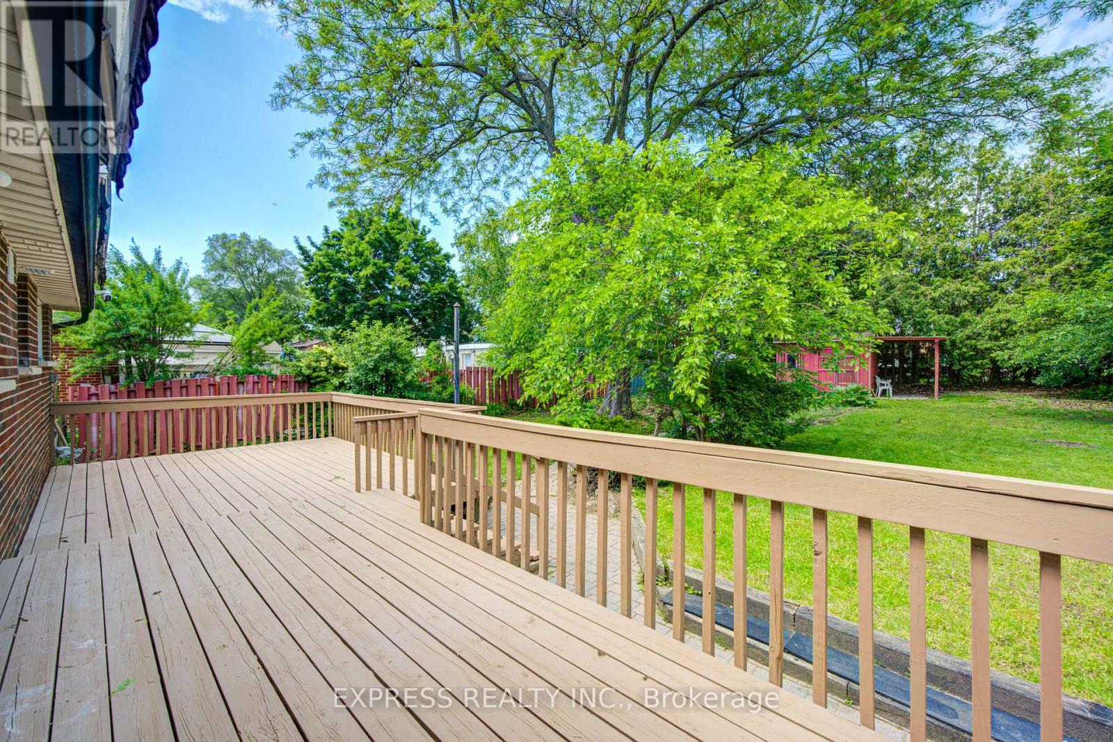 1162 SOMERVILLE STREET N - 46