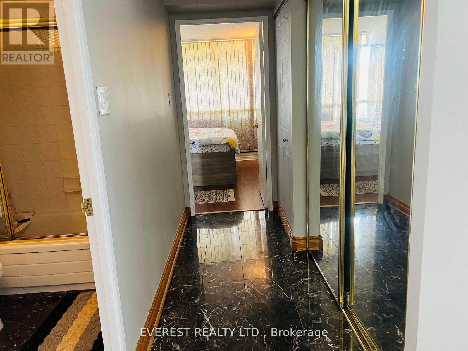 #1405 5 GREYSTONE WALK DRIVE - 4