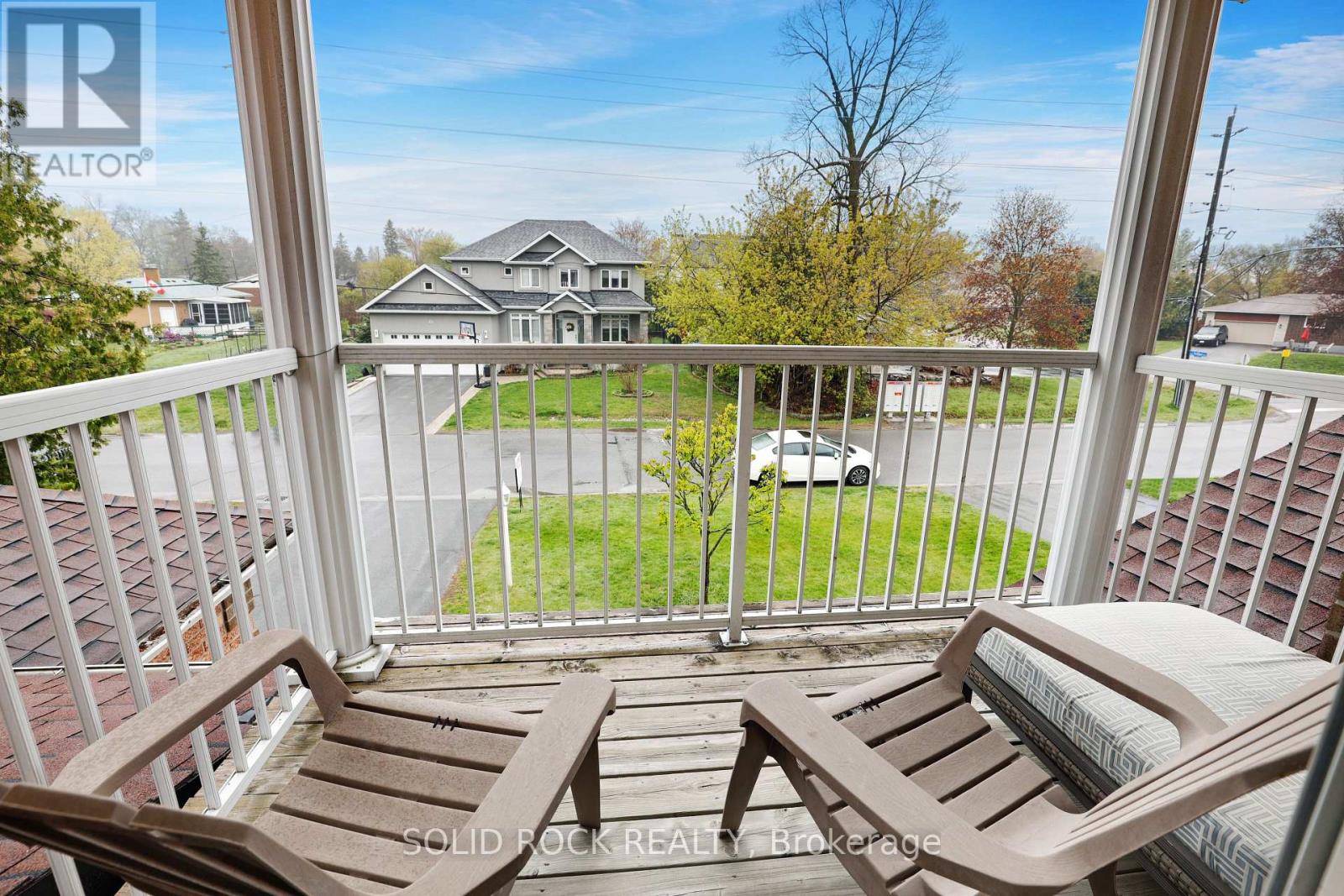 45 BASSWOOD AVENUE - 24