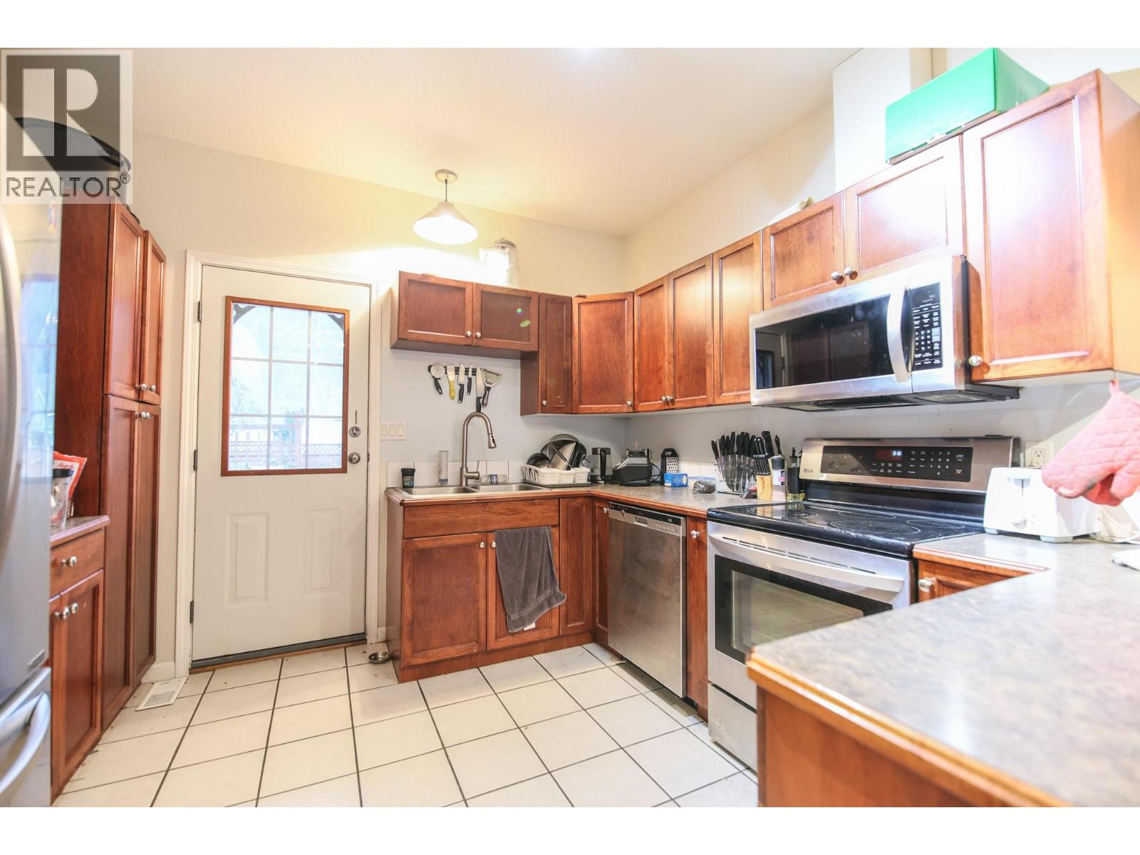 703 9TH Avenue - 13