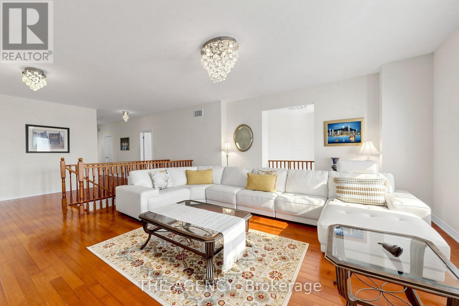 98 FITZMAURICE DRIVE - 23