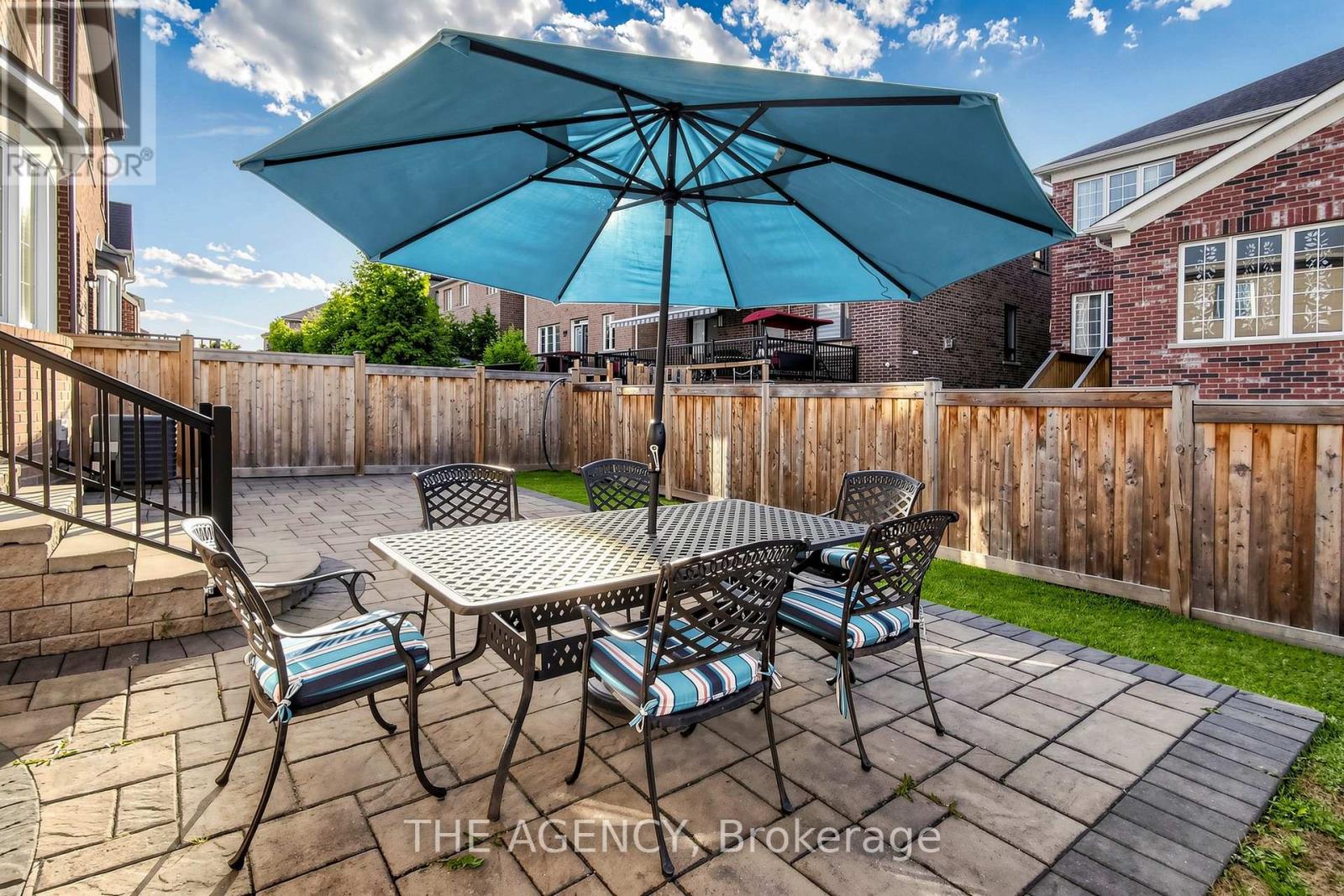 98 FITZMAURICE DRIVE - 37