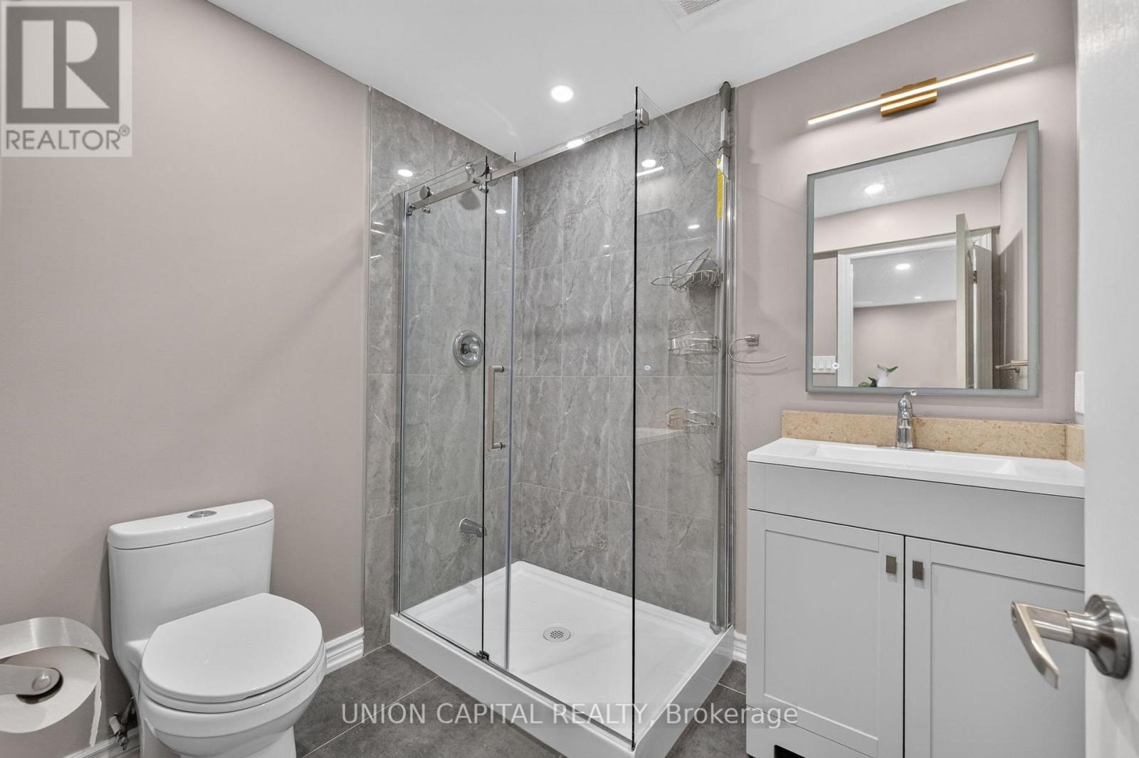 9 BALLYMORE DRIVE - 33