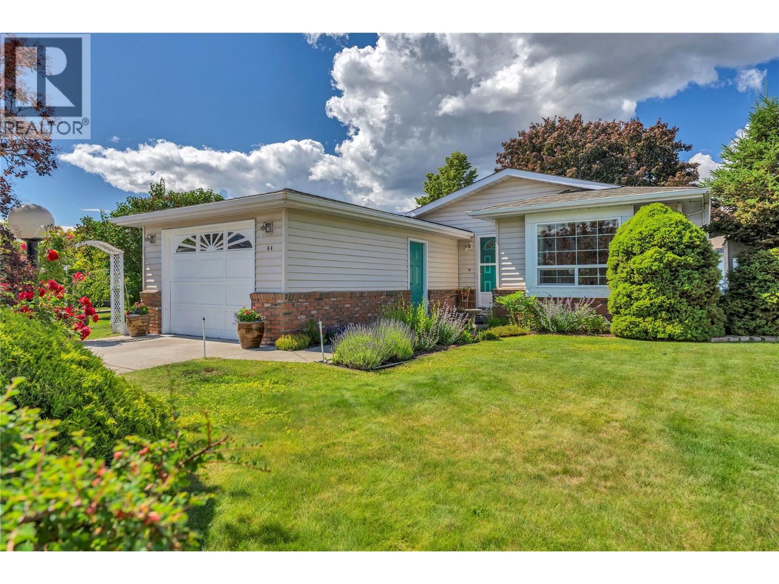 64 Kingfisher Drive, Penticton