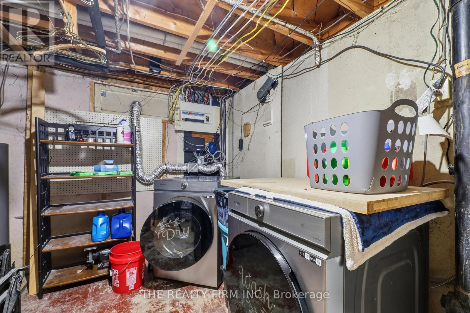 70 TALAVERA CRESCENT - 35