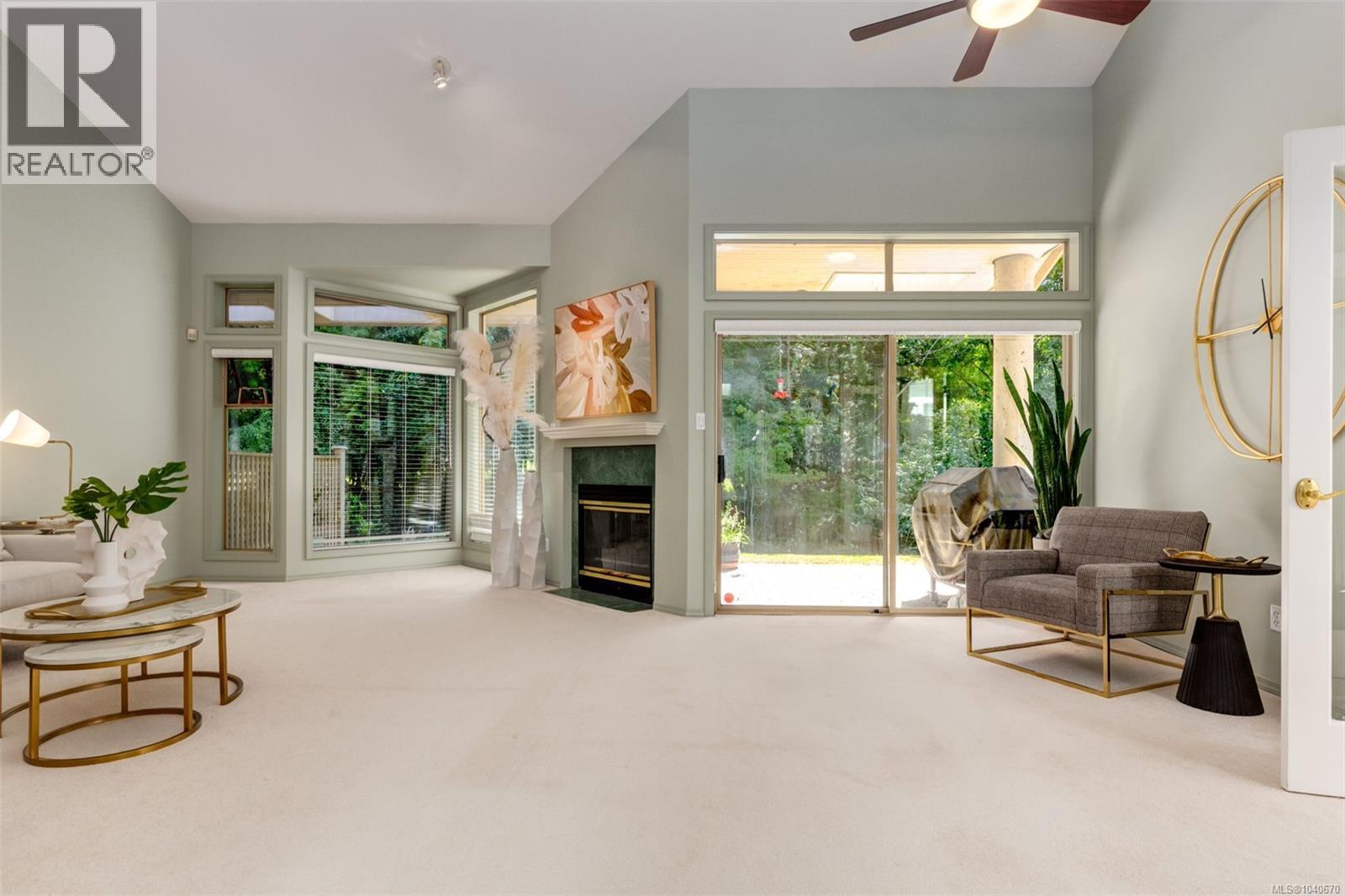 816 Lakes Blvd - 12