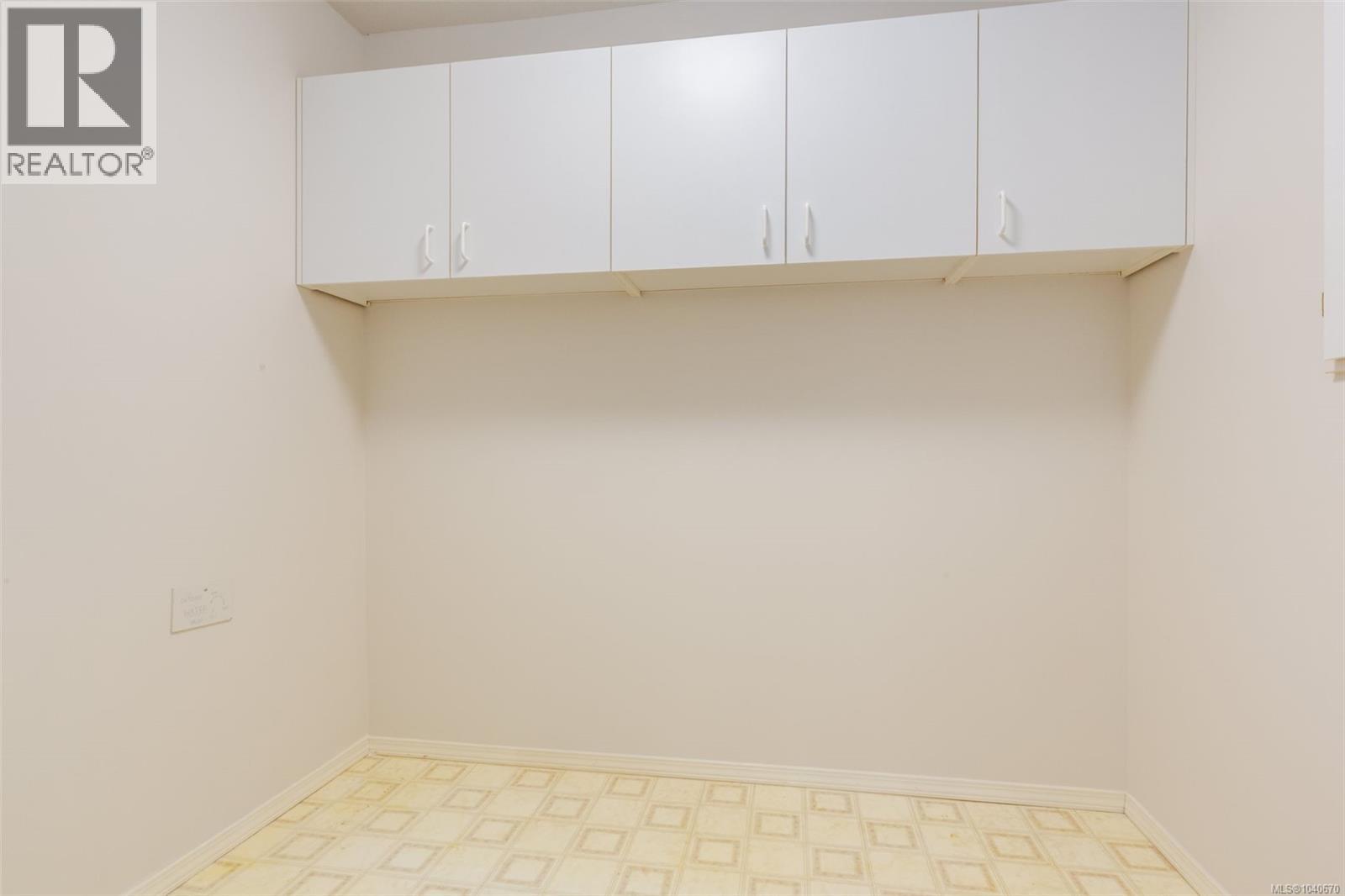 816 Lakes Blvd - 45