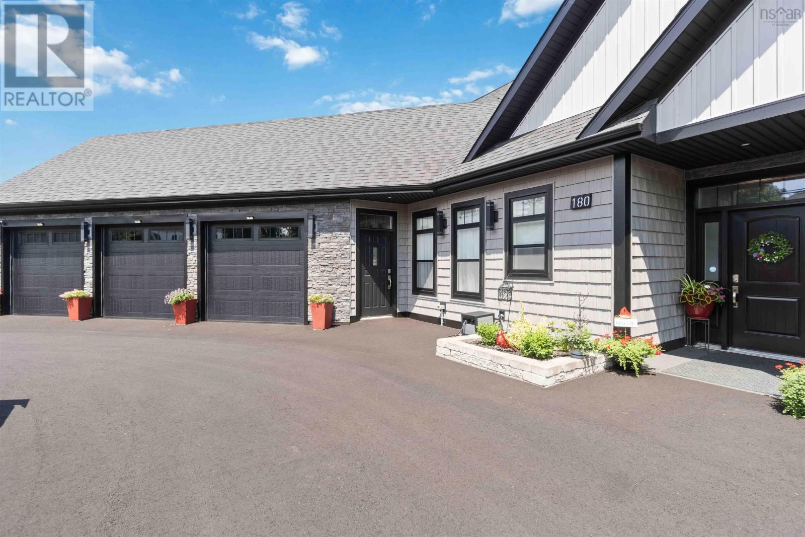 180 King Street - 6