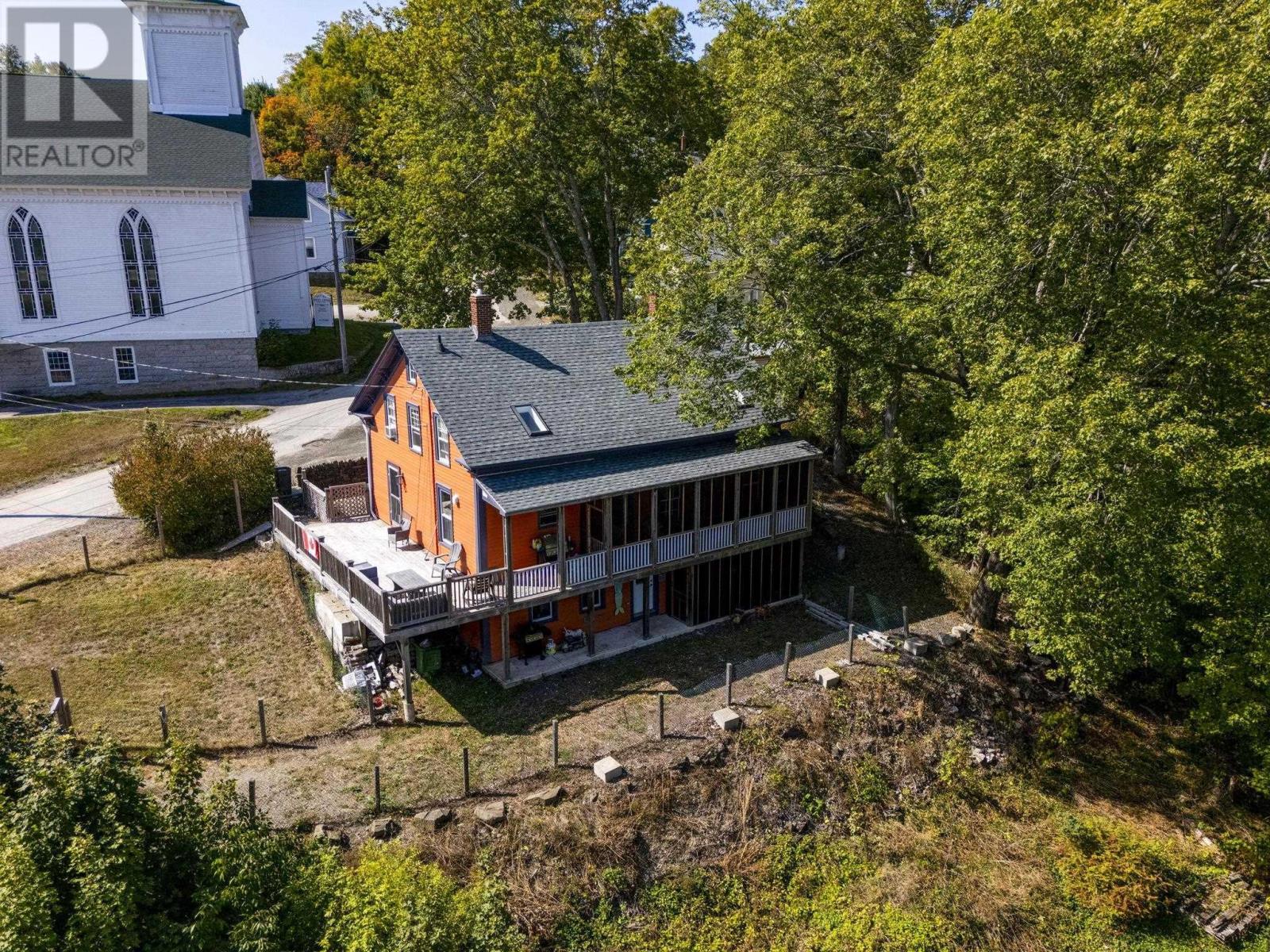 40 Pleasant Street - 4