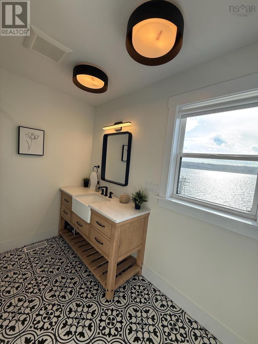123 Candy Mountain Road - 15
