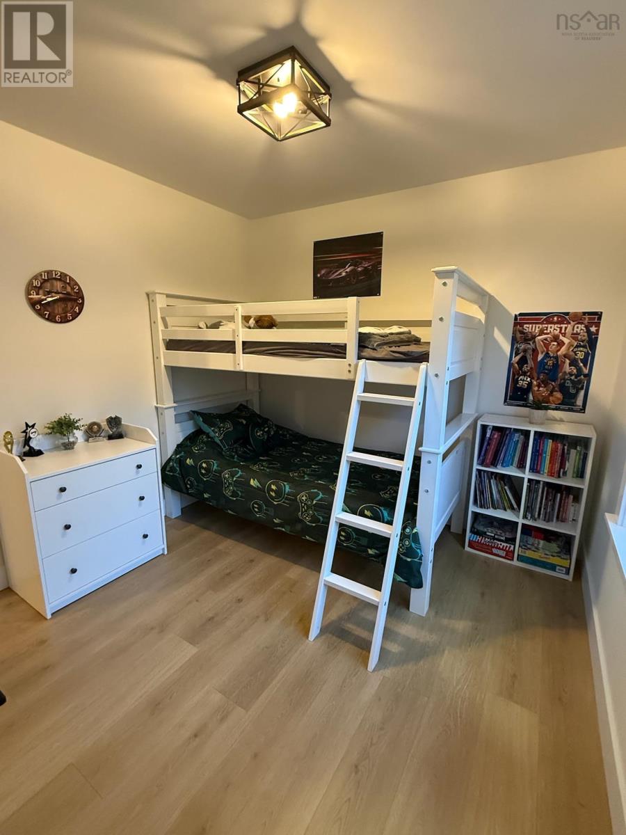 123 Candy Mountain Road - 20