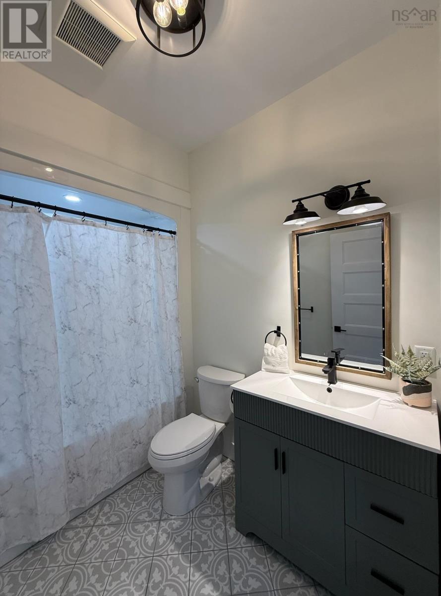 123 Candy Mountain Road - 27