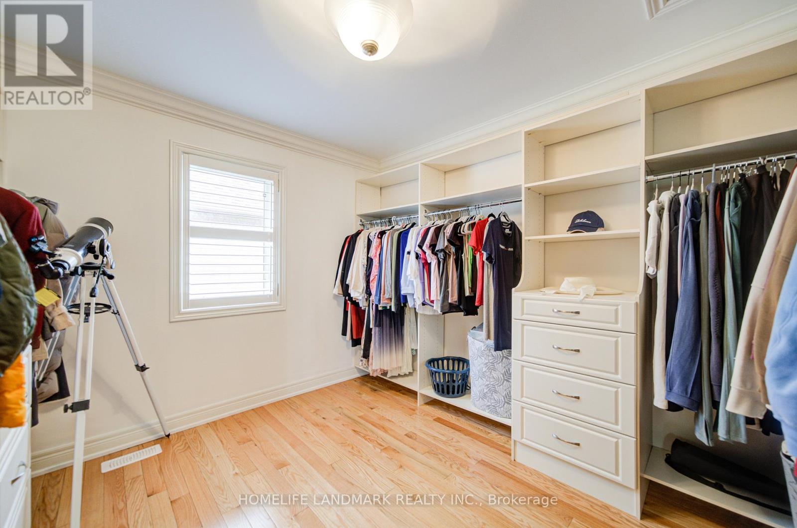2323 AWENDA DRIVE - 40