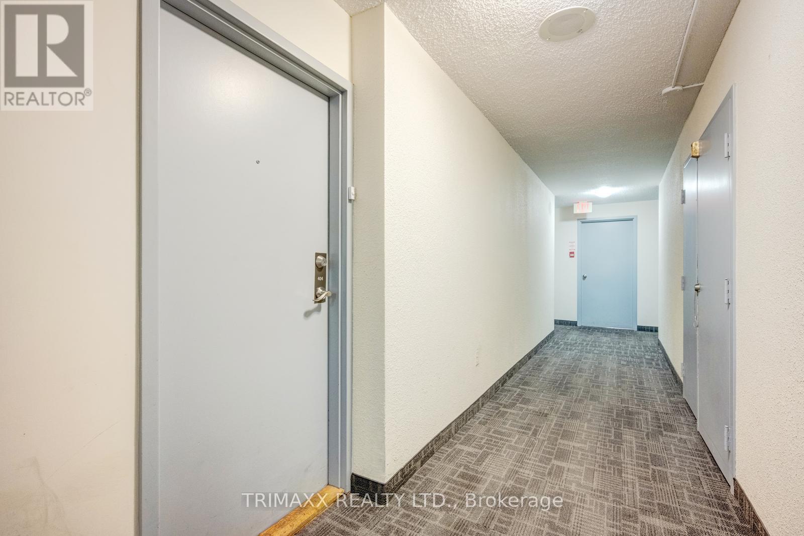 #404 40 PANORAMA COURT - 10