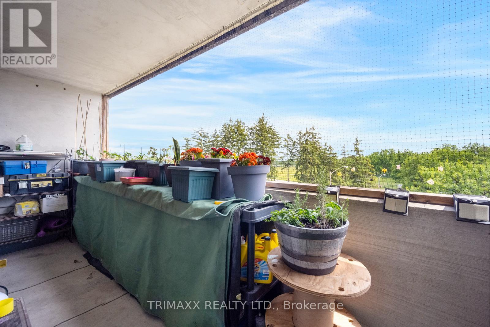 #404 40 PANORAMA COURT - 23