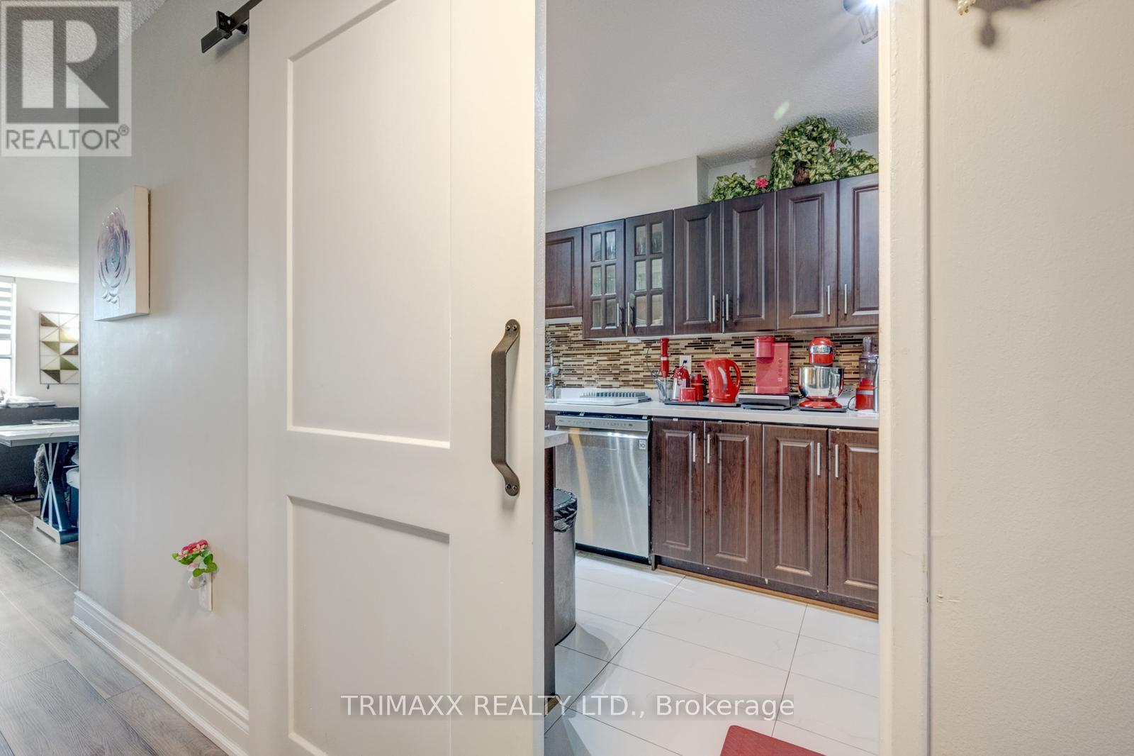 #404 40 PANORAMA COURT - 31