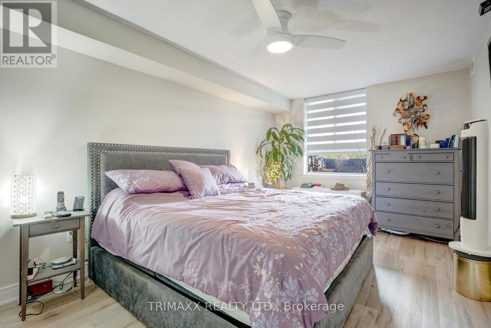#404 40 PANORAMA COURT - 34