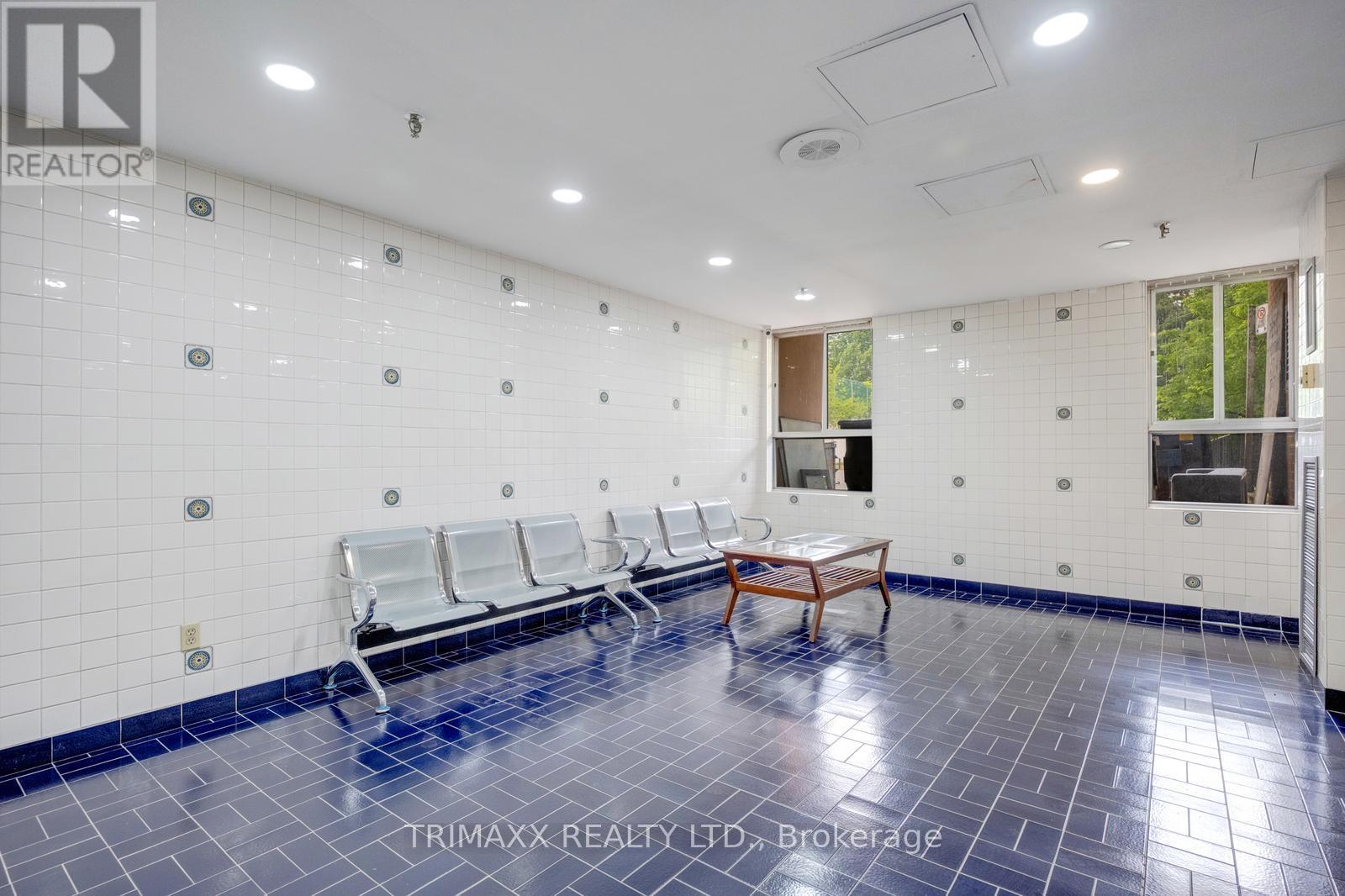 #404 40 PANORAMA COURT - 50