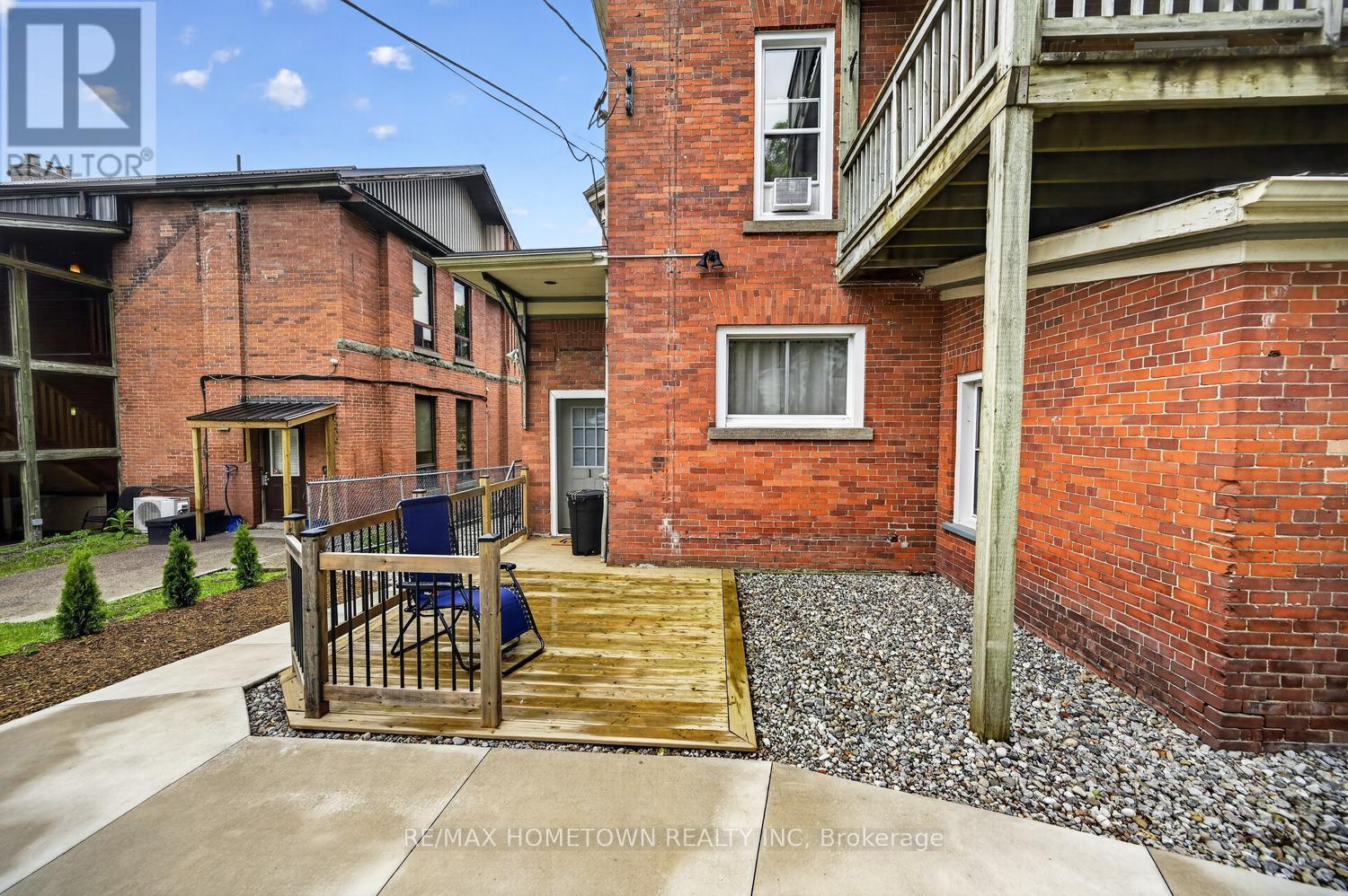 98 PINE STREET - 16