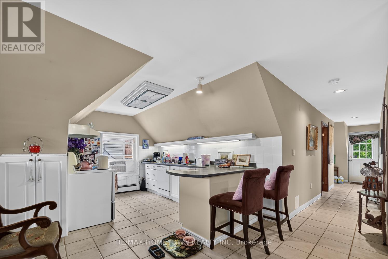 98 PINE STREET - 37