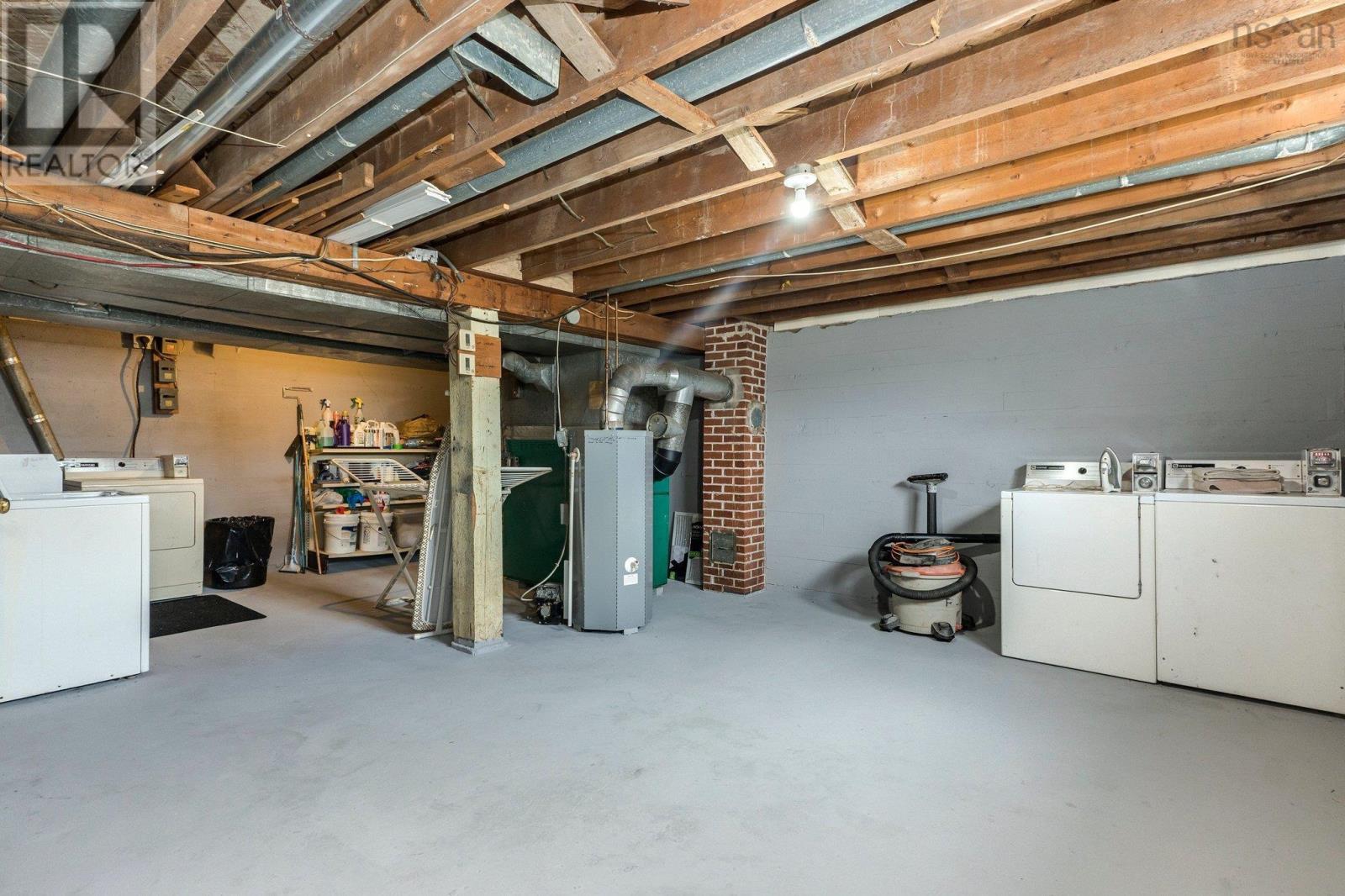 50 Raymond Street - 29