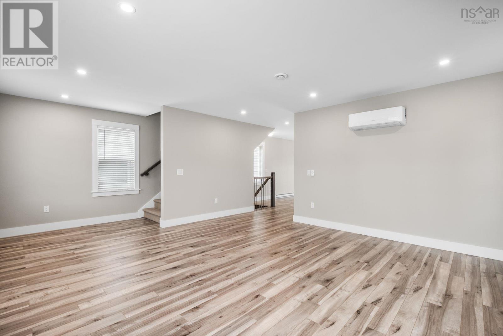 46 Grosse Street - 6