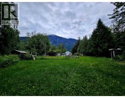 Storage - 937 Mackenzie Highway, Bella Coola, BC V0T1C0 Photo 10