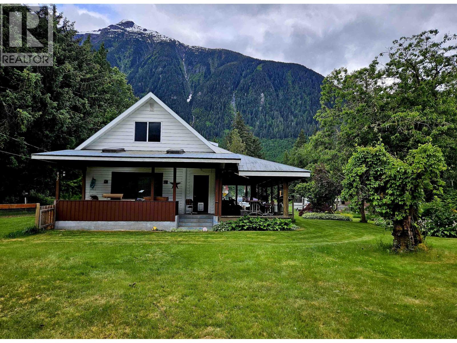937 MACKENZIE HIGHWAY - 1