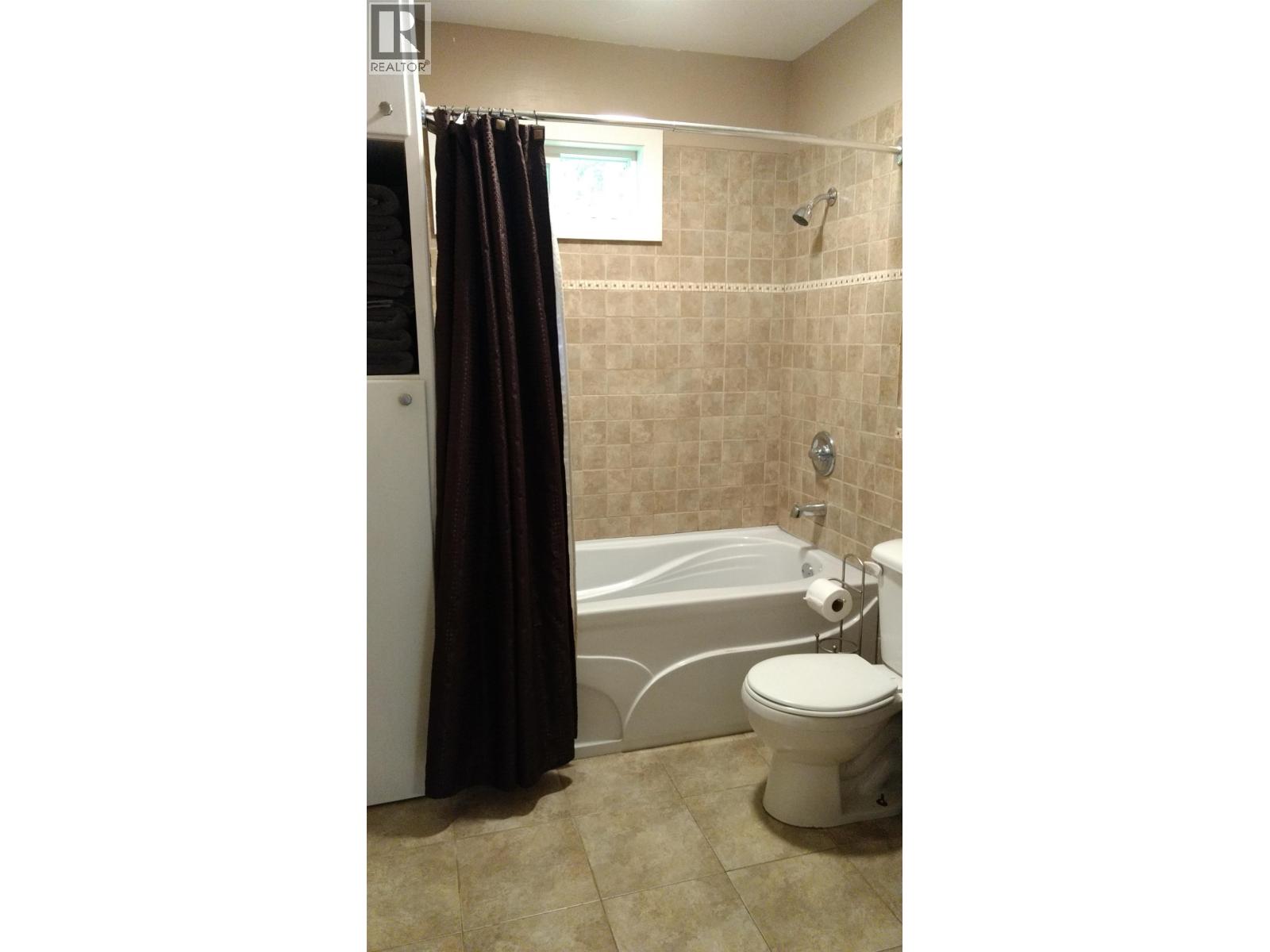 937 MACKENZIE HIGHWAY - 27