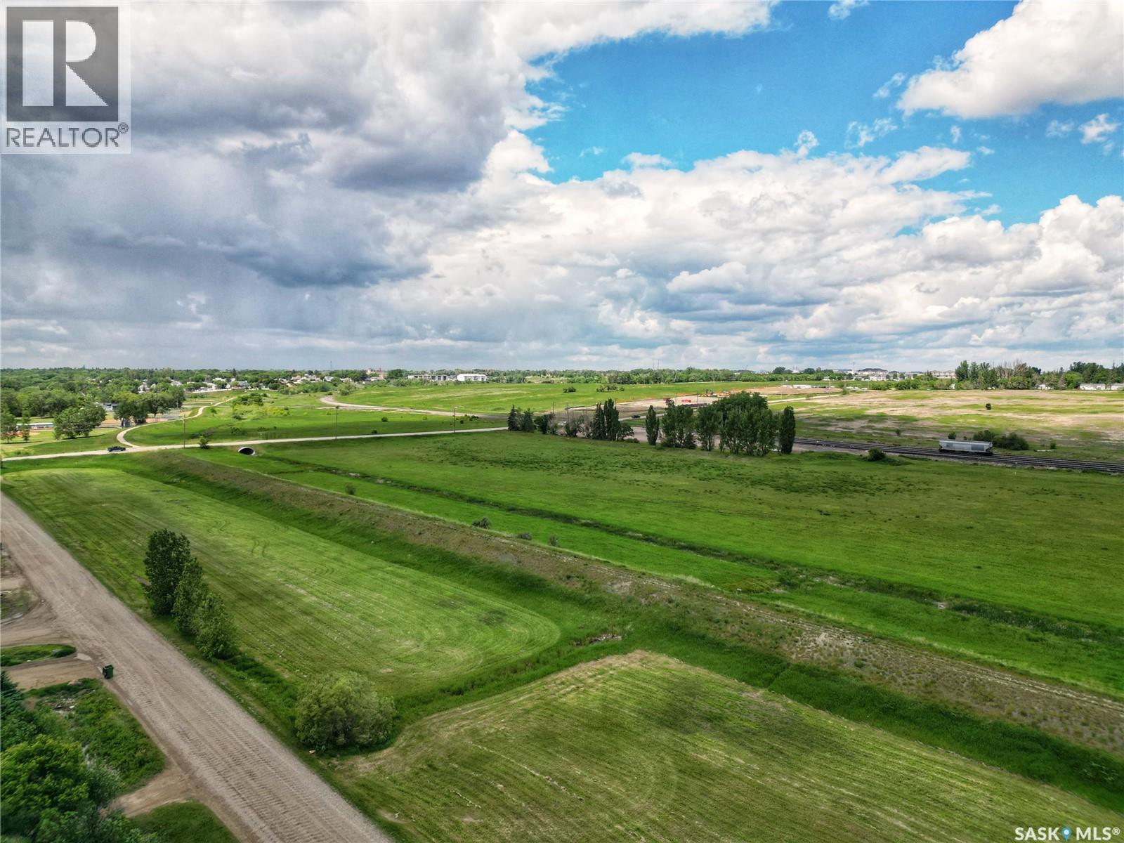 1037 Oxford STREET E — photo 55