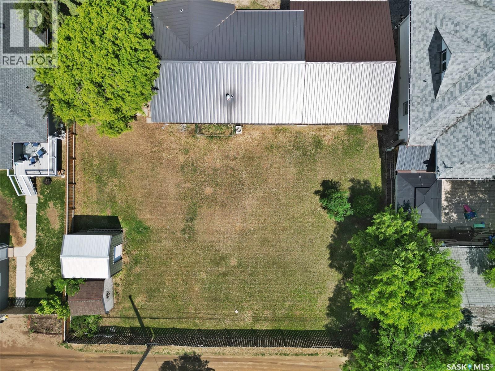 1037 Oxford STREET E — photo 51