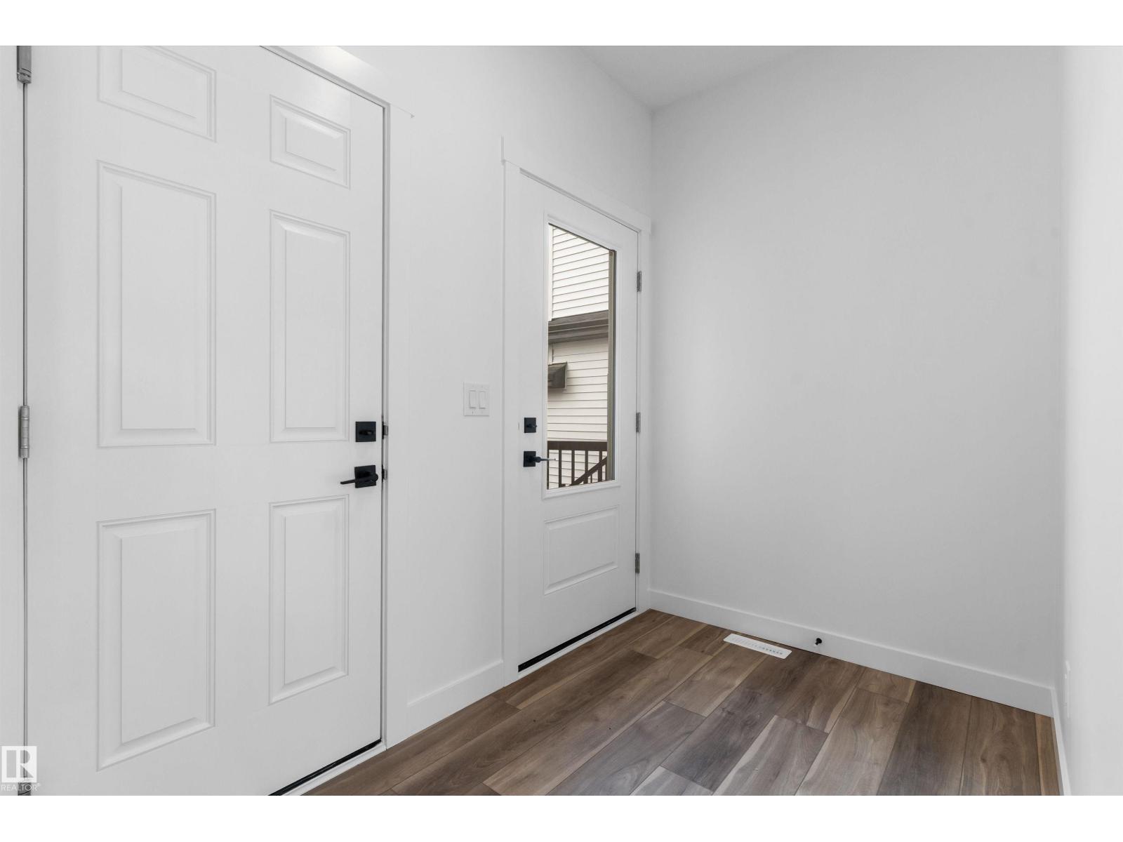 1050 CRISTALL CR SW - 3