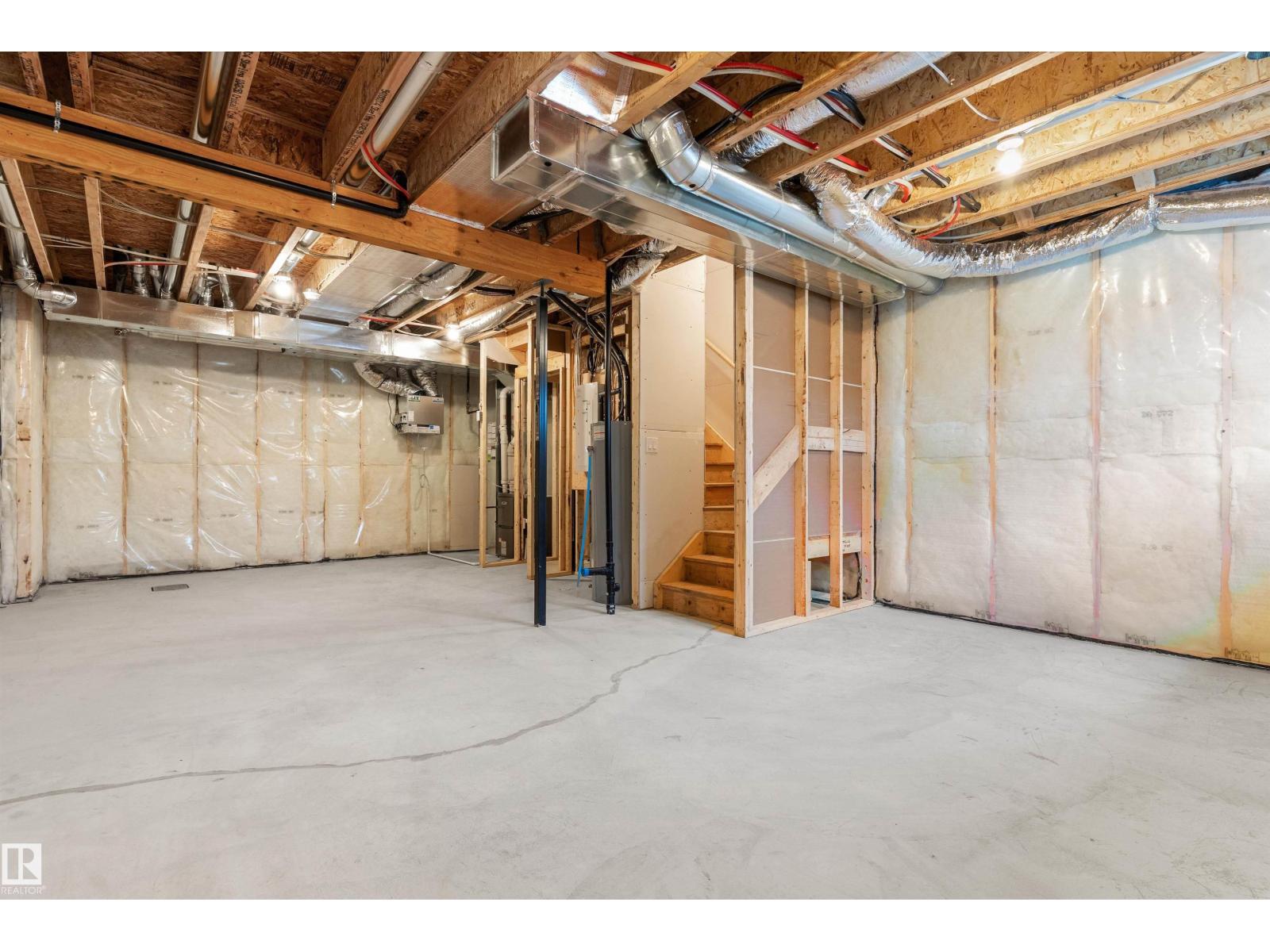 1050 CRISTALL CR SW - 32