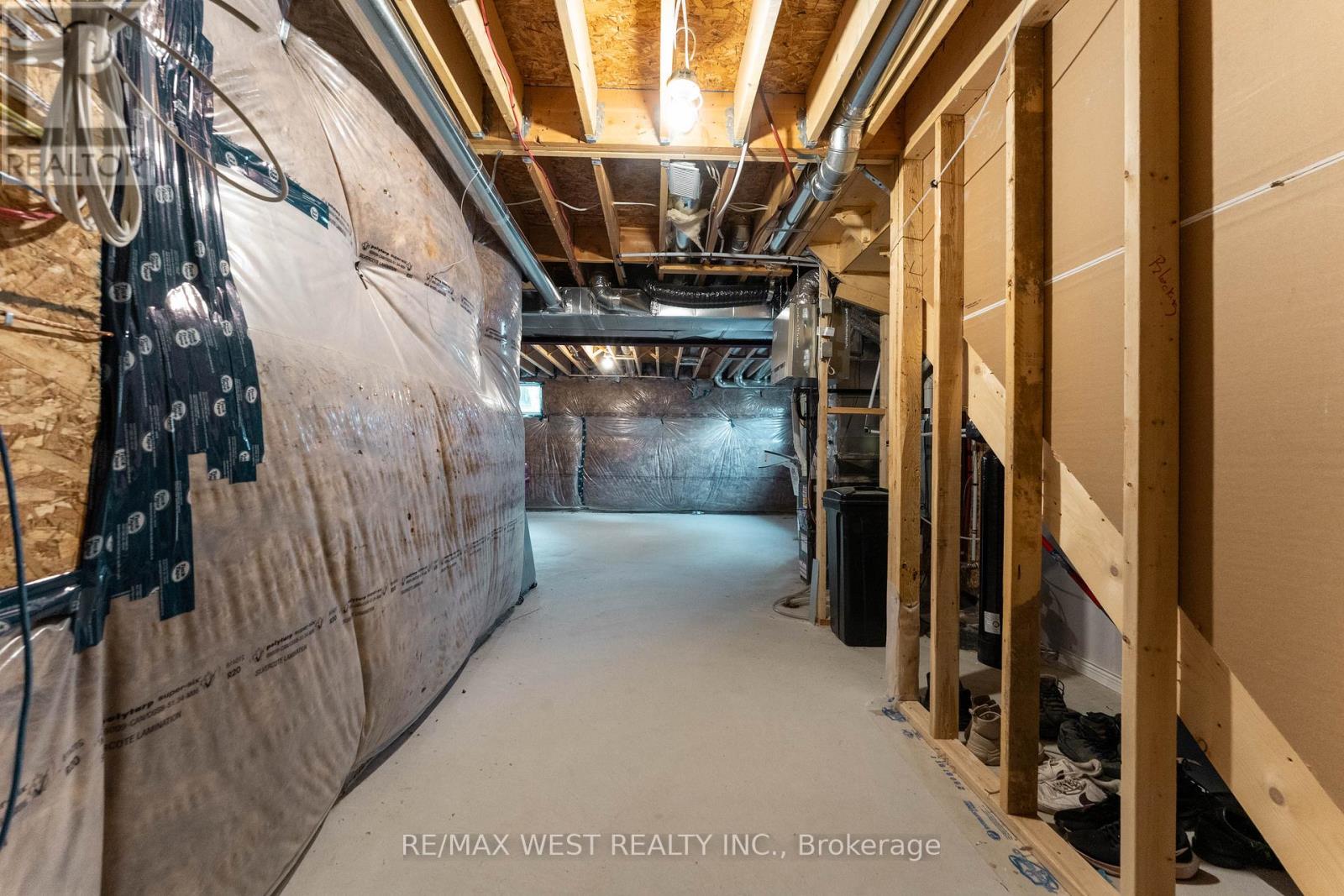 24 DEWBERRY DRIVE - 29