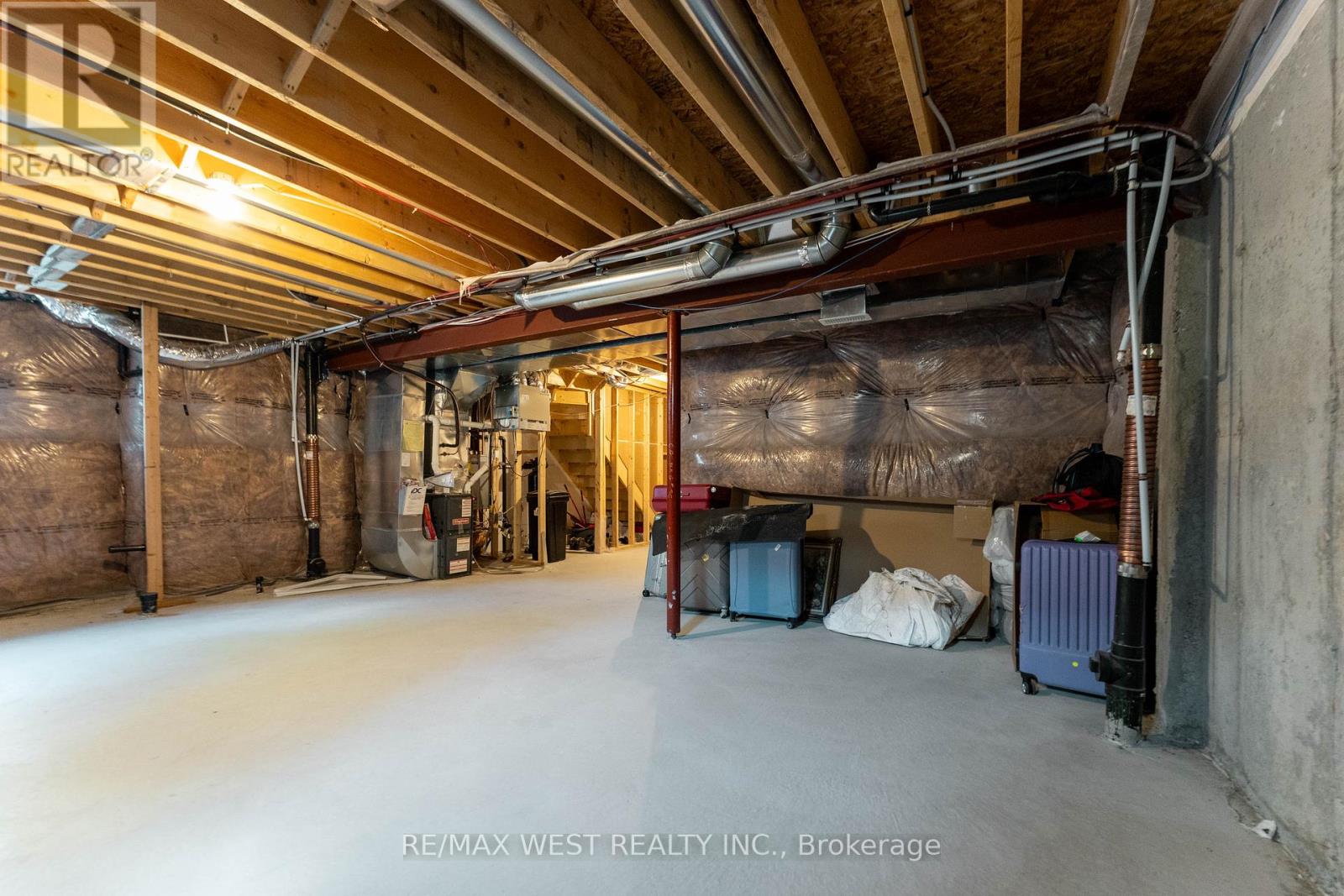 24 DEWBERRY DRIVE - 33