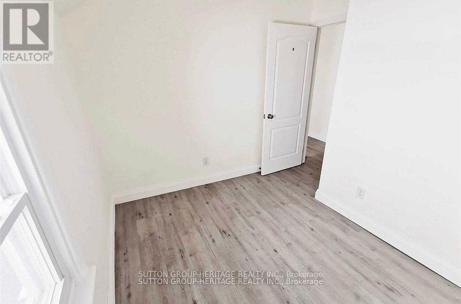 717 KING STREET W - 11
