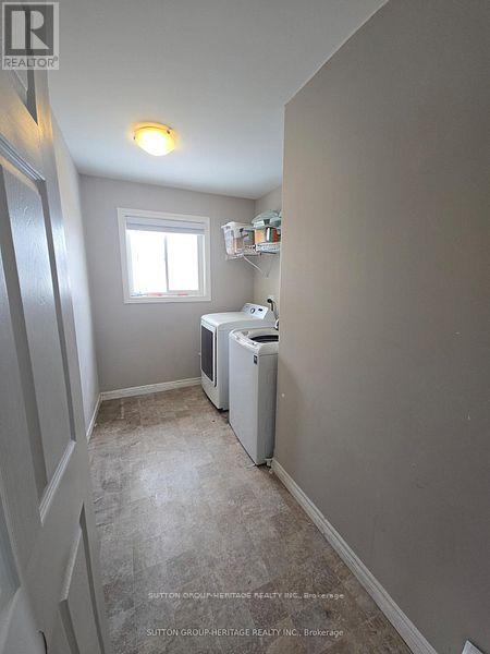 717 KING STREET W - 25