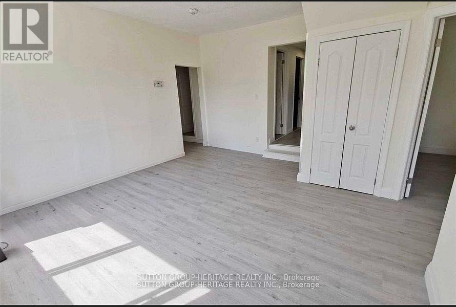 717 KING STREET W - 5