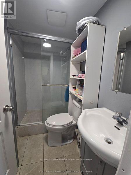 717 KING STREET W - 8