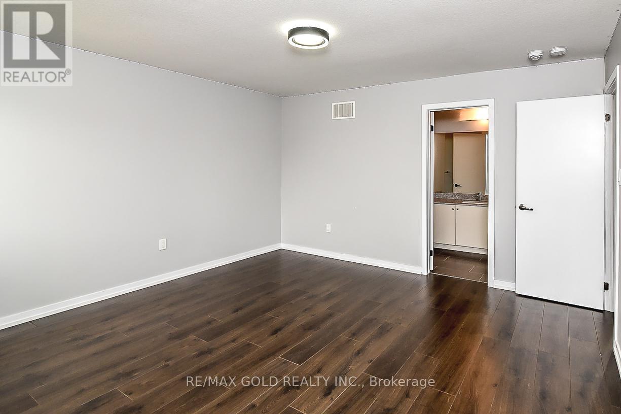 206 CRAFTER CRESCENT - 29