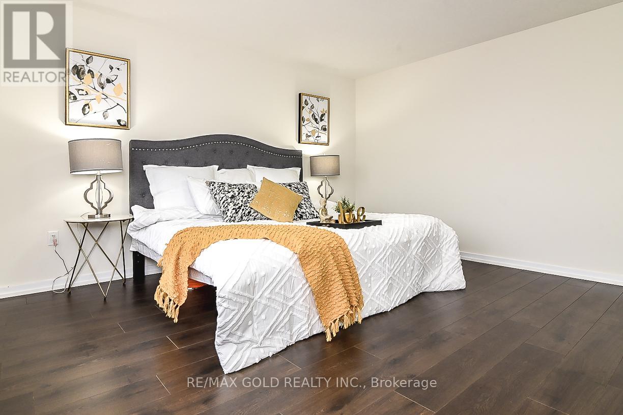 206 CRAFTER CRESCENT - 34
