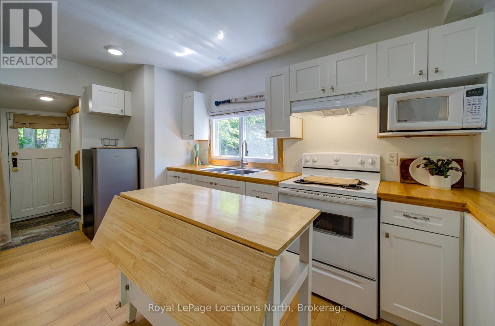1955 TINY BEACHES ROAD S - 11