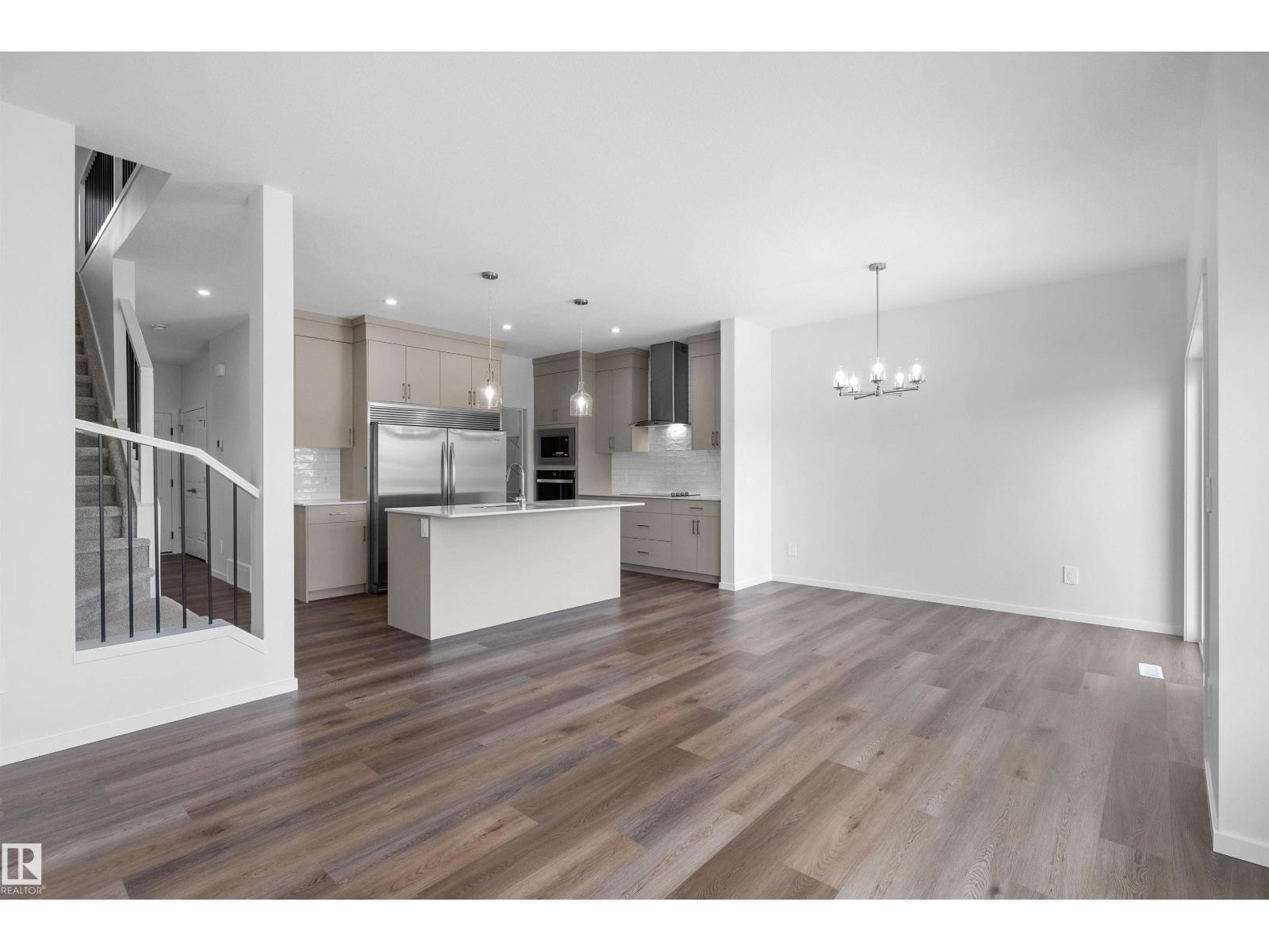 15744 7 ST NE - 18